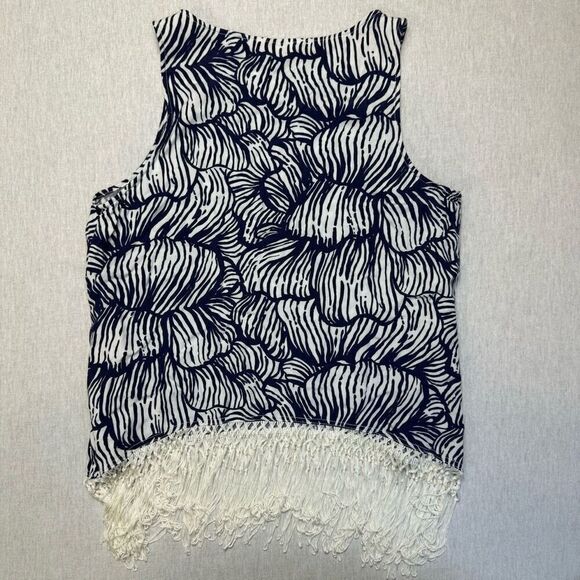 Lilly Pulitzer Sonya Fringe Set Tank and Shorts Navy Blue Palm Fringe Sz 2 - Picture 6 of 10
